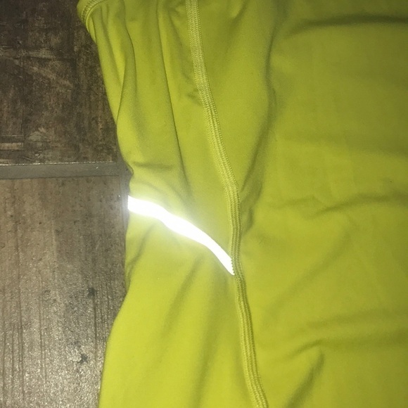 𝅺athleta Yellow Tank Size Medium - Picture 2 of 7